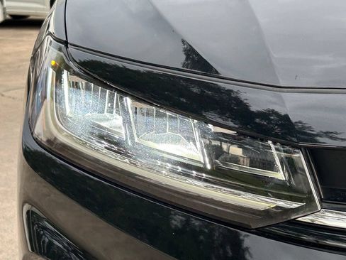 Used 2026 Volkswagen Jetta SE FWD image 39
