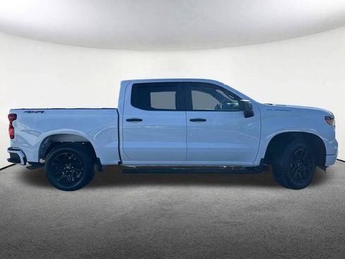 Used 2025 Chevrolet Silverado 1500 Custom image 15