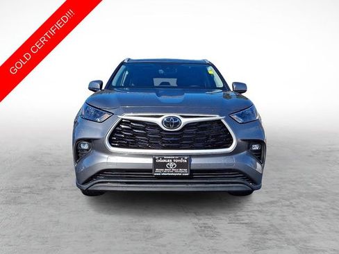 Certified 2025 Toyota Highlander XLE image 2