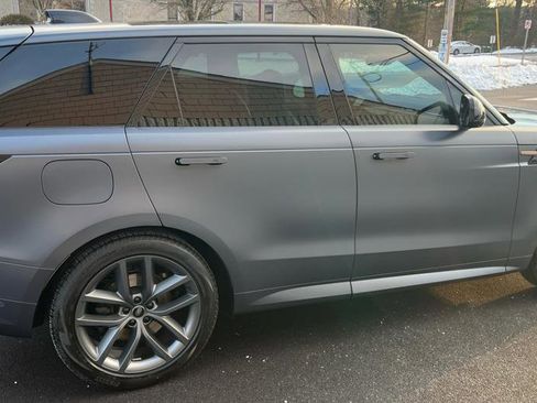 Used 2024 Land Rover Range Rover Sport Dynamic SE image 4