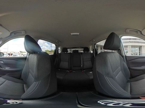 Used 2025 Nissan Rogue SV image 44