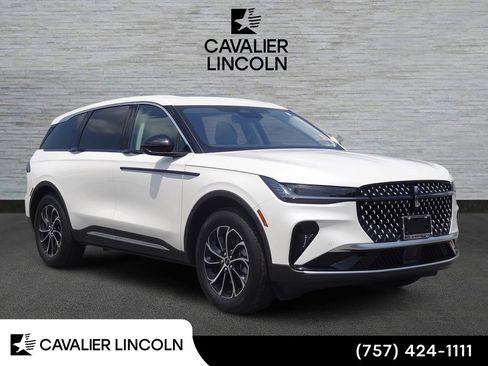 Used 2026 Lincoln Nautilus Premier w/ Equipment Group 102A AWD/4WD image 1