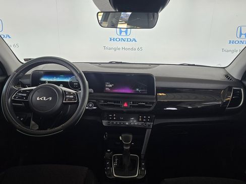 Used 2024 Kia Seltos S image 6