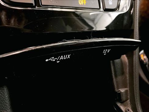 Used 2021 Buick Encore Preferred w/ Safety Package AWD/4WD image 31