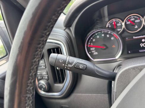 Used 2019 Chevrolet Silverado 1500 LT Trail Boss w/ Convenience Package AWD/4WD image 17