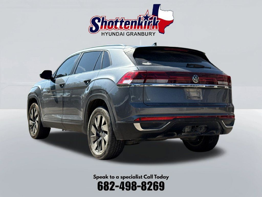 Used 2024 Volkswagen Atlas Cross Sport SE AWD/4WD image 7