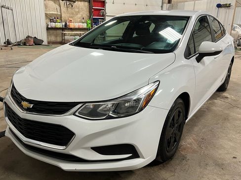 Used 2016 Chevrolet Cruze LS image 2