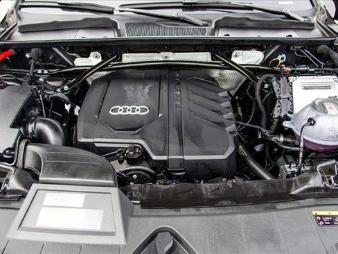 Used 2024 Audi Q5 2.0T Premium w/ Convenience Package AWD/4WD image 26