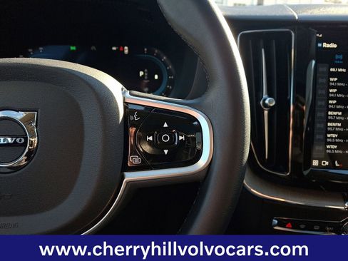 Certified 2025 Volvo XC60 B5 Plus image 23