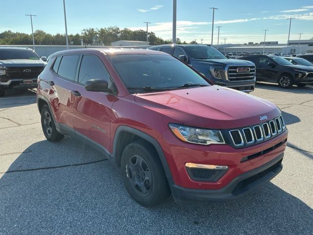 Used 2019 Jeep Compass Sport FWD image 1