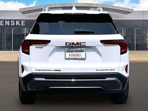 New 2026 GMC Terrain Elevation w/ Elevation Premium Package AWD/4WD image 4