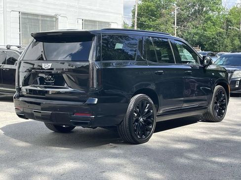 Used 2026 Cadillac Escalade Platinum Sport w/ LPO, ONYX Package AWD/4WD image 7