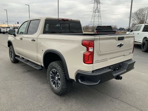 New 2026 Chevrolet Silverado 1500 ZR2 image 13