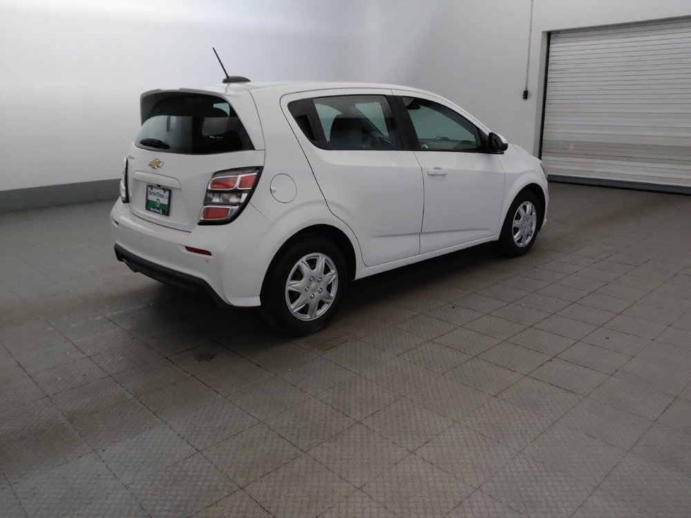 Used 2020 Chevrolet Sonic LT FWD image 10