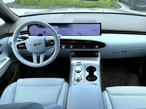 New 2026 Genesis GV70 2.5T Advanced w/ G1 Accessory Package AWD/4WD image 12