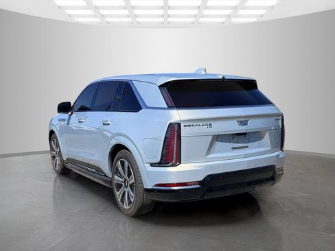 Used 2025 Cadillac Escalade IQ Luxury 2 AWD/4WD image 7