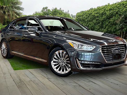 Used 2019 Genesis G90 5.0 Ultimate RWD image 9