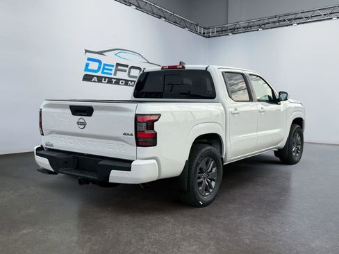 New 2026 Nissan Frontier SV w/ Tow Package AWD/4WD image 3