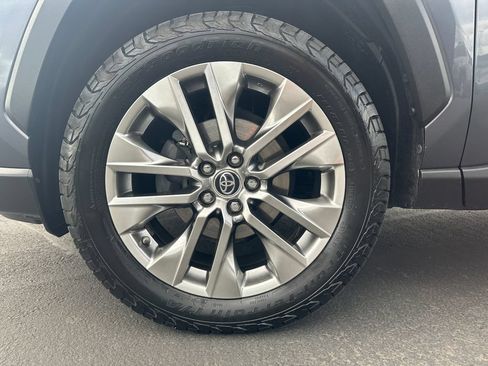 Used 2019 Toyota RAV4 XLE Premium w/ All Weather Liner Package AWD/4WD image 12