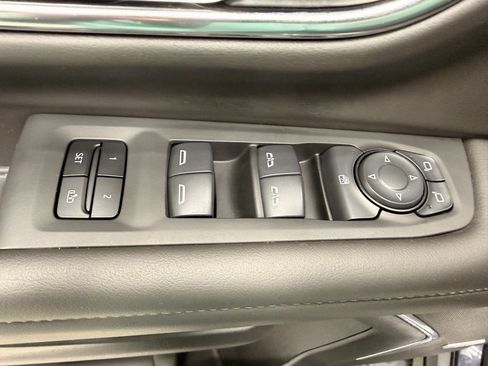 Used 2024 Chevrolet Tahoe Z71 image 18