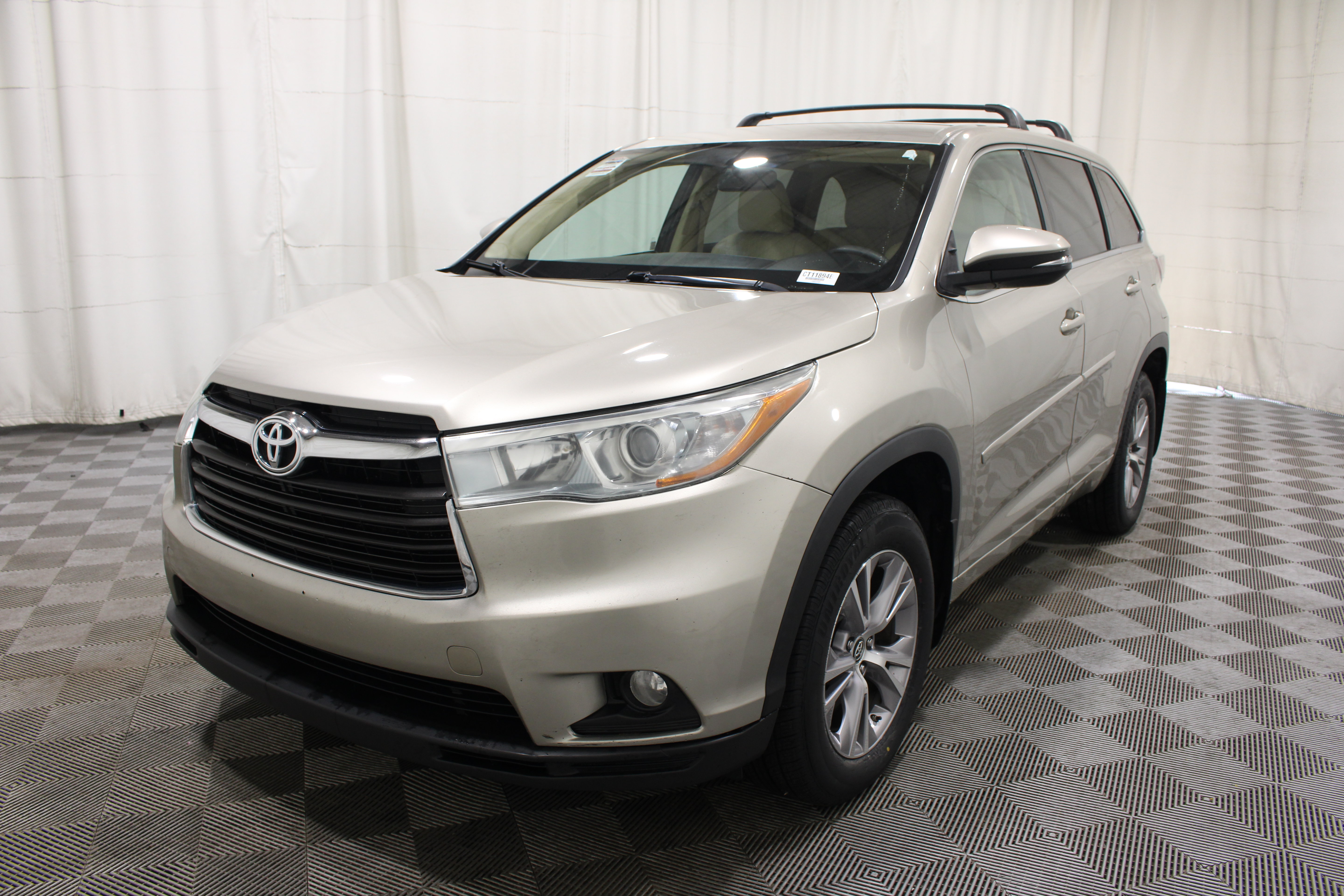 Used 2016 Toyota Highlander Plus w/ Protection Package #3 AWD/4WD image 31
