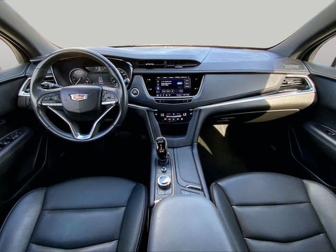 Certified 2024 Cadillac XT6 Luxury FWD image 16