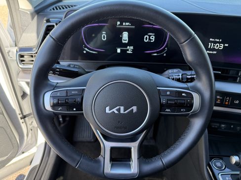 Certified 2025 Kia Sportage EX w/ Premium Package image 21