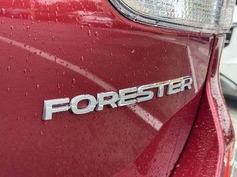 Used 2021 Subaru Forester Limited w/ Popular Package #3 image 10