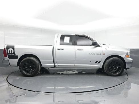 Used 2011 RAM 1500 Classic SLT image 4