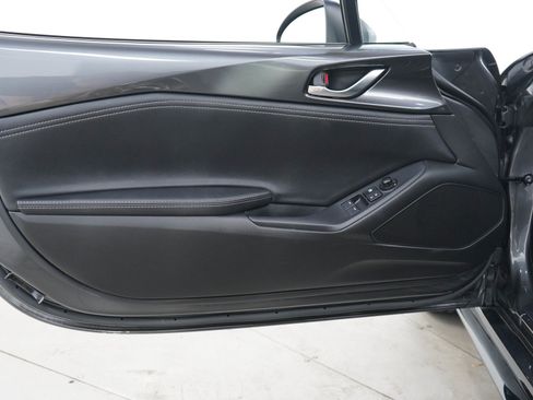 Used 2022 MAZDA MX-5 Miata Grand Touring w/ Appearance Package RWD image 14