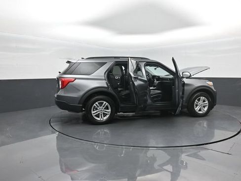 Certified 2024 Ford Explorer XLT w/ Equipment Group 202A AWD/4WD image 19