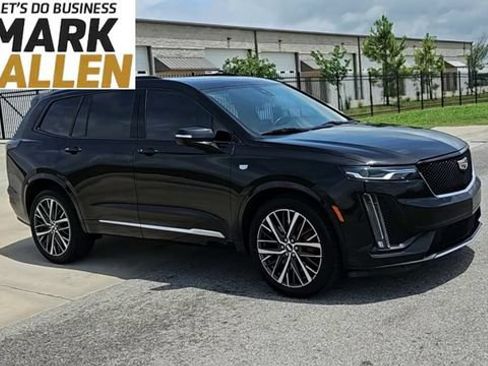 Used 2023 Cadillac XT6 Sport w/ Technology Package AWD/4WD image 2