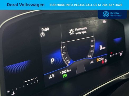 Certified 2024 Volkswagen Tiguan SE w/ Panoramic Sunroof Package FWD image 16