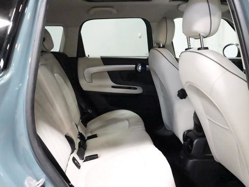 Certified 2023 MINI Cooper Countryman S w/ Signature Upholstery Package image 9