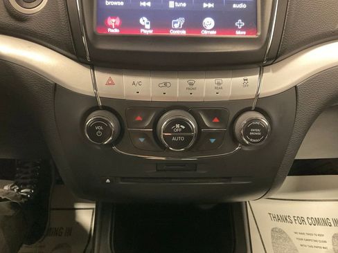 Used 2011 Dodge Journey Mainstreet w/ Popular Equipment Group AWD/4WD image 18