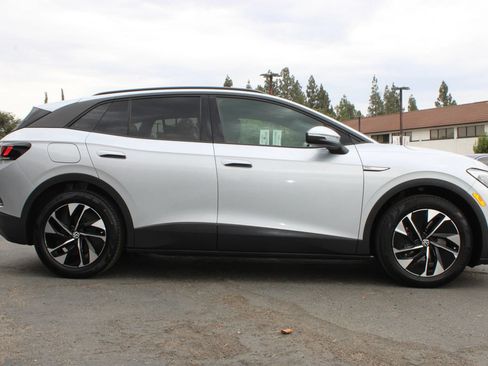 Used 2021 Volkswagen ID.4 Pro RWD image 39