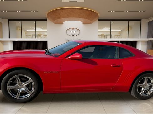 Used 2013 Chevrolet Camaro LS RWD image 5