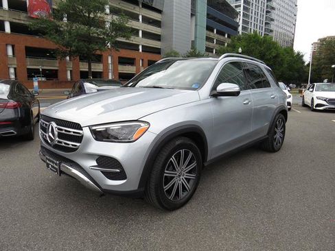 Used 2025 Mercedes-Benz GLE 350 4MATIC w/ Winter Package image 1