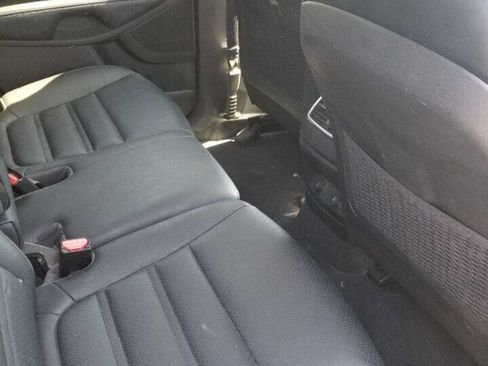 Used 2016 Kia Sorento EX image 9