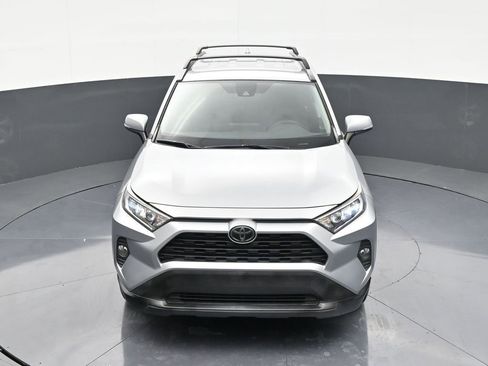 Used 2020 Toyota RAV4 XLE FWD image 19