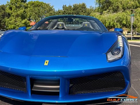 Used 2019 Ferrari 488 Spider RWD image 3