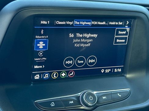 Used 2021 Chevrolet Camaro LT image 21