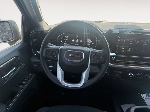Certified 2024 GMC Sierra 1500 Elevation AWD/4WD image 12