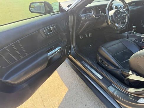 Used 2019 Ford Mustang GT Premium w/ GT Performance Package RWD image 10