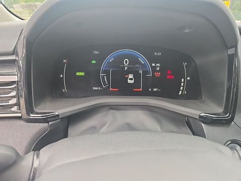 Used 2025 Toyota Camry LE FWD image 3