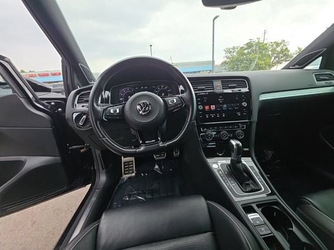 Used 2018 Volkswagen Golf R 4-Door AWD/4WD image 12