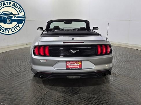Used 2022 Ford Mustang Premium RWD image 12