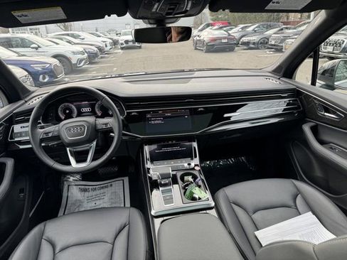 Certified 2025 Audi Q7 3.0T Premium Plus image 11