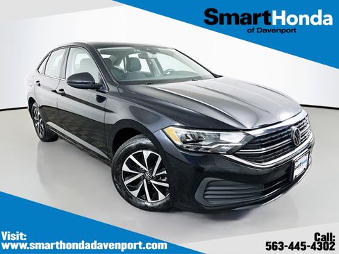 Used 2024 Volkswagen Jetta S image 1