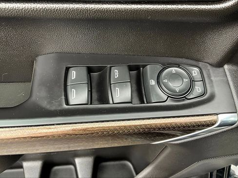 Used 2021 Chevrolet Silverado 1500 LT Trail Boss image 32